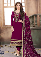 Load image into Gallery viewer, pink stylish Zari Worked Georgette Base Partywear Pakistani Suit
